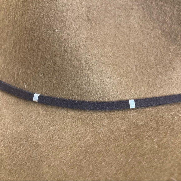 NINE WEST 100% Wool Rounded Soft Shell  Hat - Picture 4 of 6